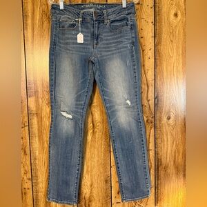 GUC American Eagle Outfitter’s denim jeans. Size 8.